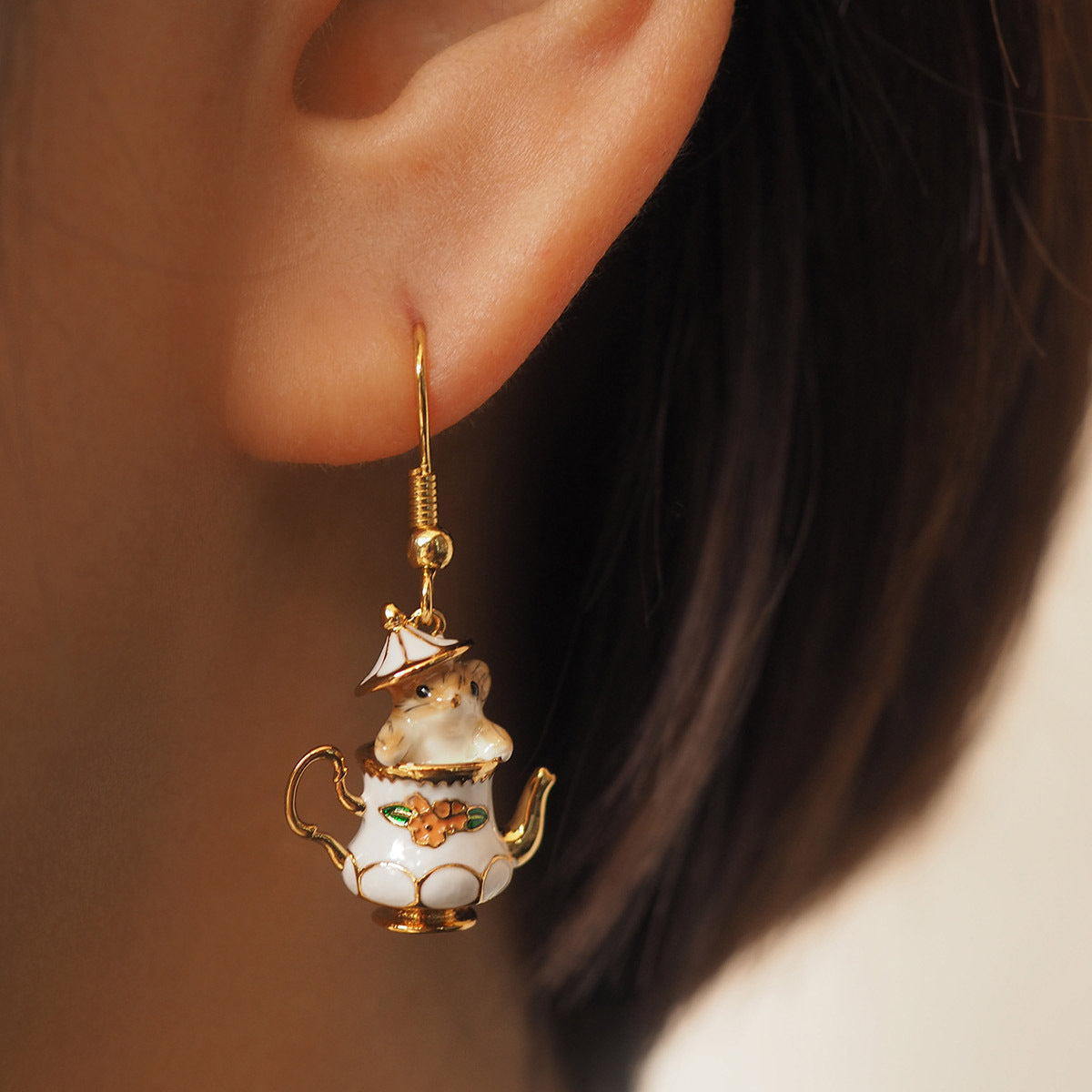 Hamster In My Teapot Earrings Necklace Secondary image