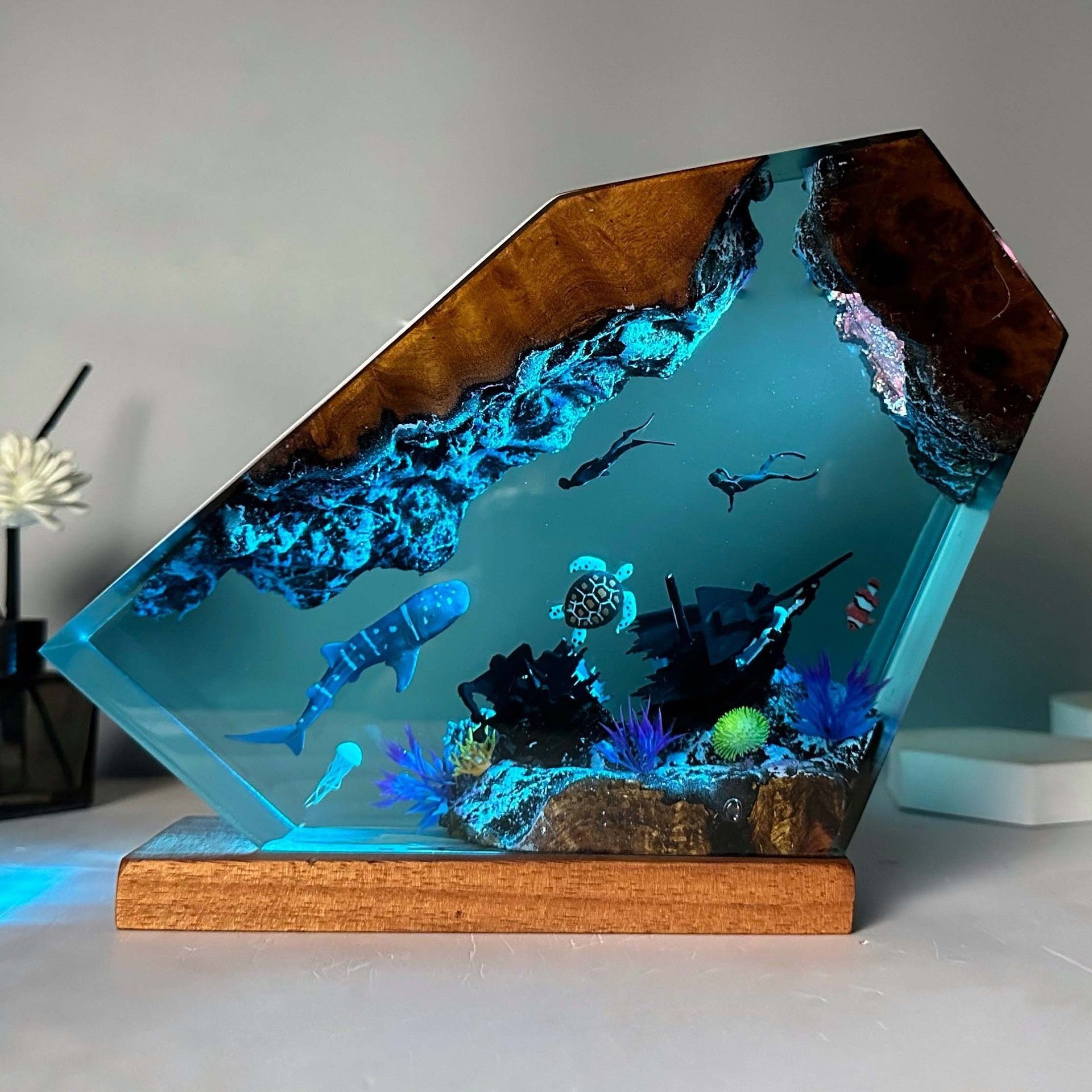 Whale Turtle Human Diving Resin Lamp Main image